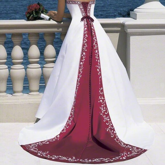 Plus Size Wedding Dress - Picture 1 of 3